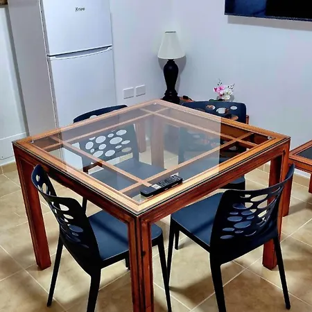 Junto Al Mar 1 * La Mareta