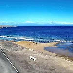Junto Al Mar 1 * La Mareta