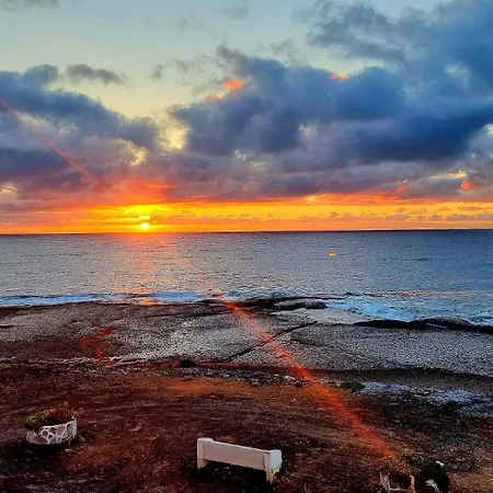 Junto Al Mar 1 アパート *